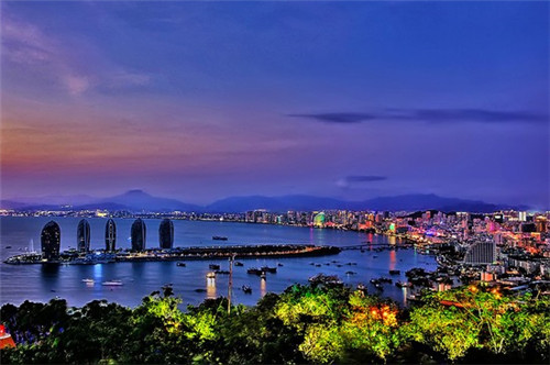 加盟老清川石锅鱼在新和县开店什么地段比较好，新和县开鱼火锅加盟连锁品牌哪个好